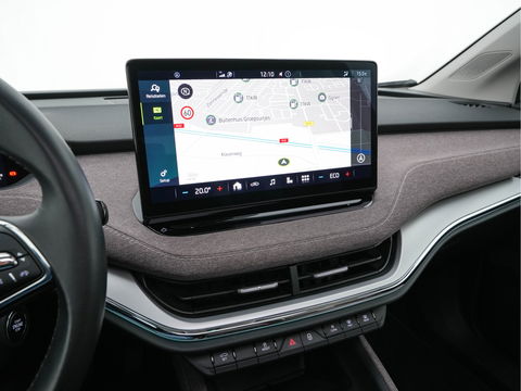 Škoda Enyaq iV 60 [ 3-Fase ] {SOH-87%} (INCL-BTW) *PANO | FULL-LED | DIGI-COCKPIT | CAMERA | KEYLESS | NAVI-FULLMAP | PRIVACY-GLASS | AMBIENT-LIGHT | ECC | COMFORT-SEATS | DAB + | PDC | CRUISE | CARPLAY | TOWBAR | 19 "ALU*