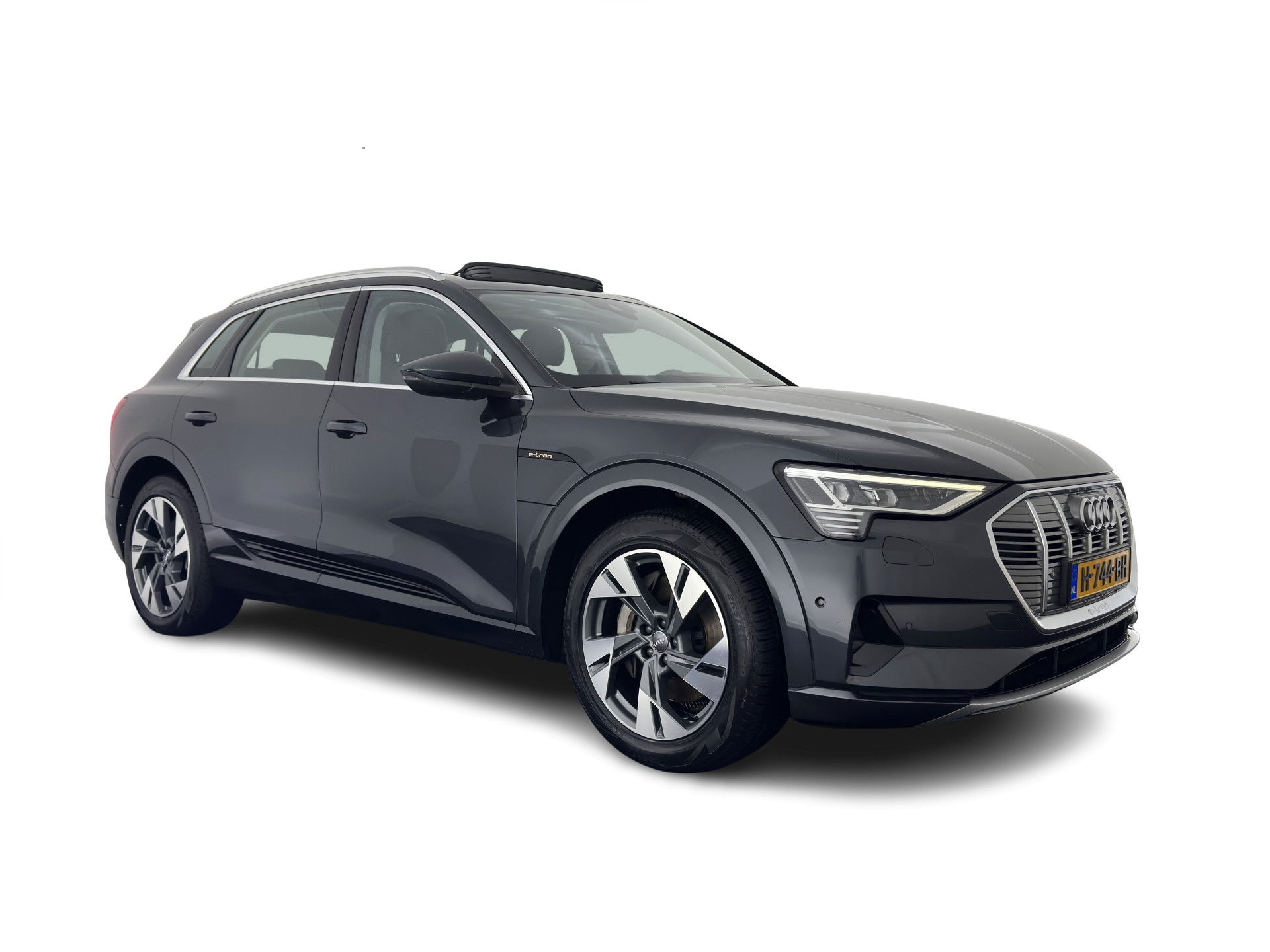 Audi e-tron E-tron 50 Quattro Launch edition plus 71 kWh [ 3-Fase ] {SOH-96%} (INCL-BTW) *PANO | LUXURY-LEATHER | ADAPTIVE-CRUISE | FULL-LED | DIGI-COCKPIT | KEYLESS | MEMORY-PACK | CAMERA | NAVI-FULLMAP | SHIFT-PADDLES | COMFORT-SEATS | 20''ALU*
