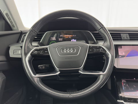 Audi e-tron E-tron 50 Quattro Launch edition plus 71 kWh [ 3-Fase ] {SOH-96%} (INCL-BTW) *PANO | LUXURY-LEATHER | ADAPTIVE-CRUISE | FULL-LED | DIGI-COCKPIT | KEYLESS | MEMORY-PACK | CAMERA | NAVI-FULLMAP | SHIFT-PADDLES | COMFORT-SEATS | 20''ALU*