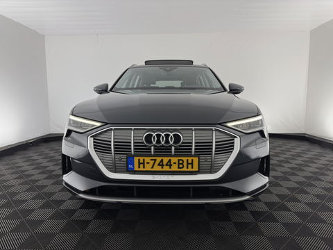 Audi e-tron E-tron 50 Quattro Launch edition plus 71 kWh [ 3-Fase ] {SOH-96%} (INCL-BTW) *PANO | LUXURY-LEATHER | ADAPTIVE-CRUISE | FULL-LED | DIGI-COCKPIT | KEYLESS | MEMORY-PACK | CAMERA | NAVI-FULLMAP | SHIFT-PADDLES | COMFORT-SEATS | 20''ALU*