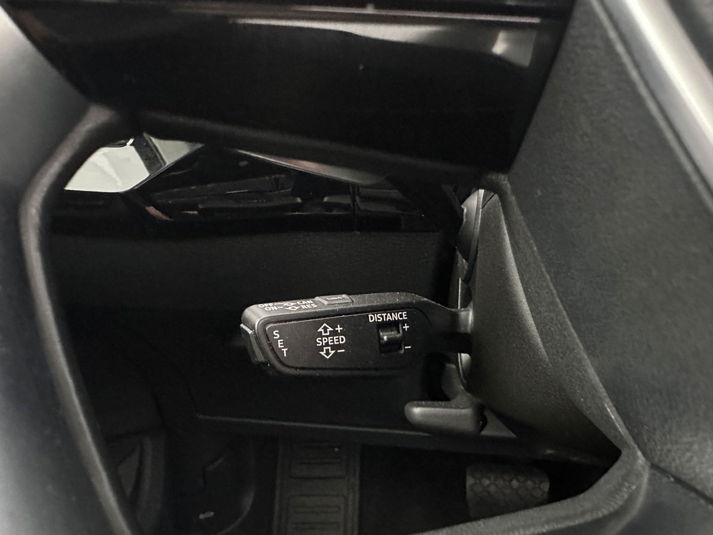 Audi e-tron E-tron 50 Quattro Launch edition plus 71 kWh [ 3-Fase ] {SOH-96%} (INCL-BTW) *PANO | LUXURY-LEATHER | ADAPTIVE-CRUISE | FULL-LED | DIGI-COCKPIT | KEYLESS | MEMORY-PACK | CAMERA | NAVI-FULLMAP | SHIFT-PADDLES | COMFORT-SEATS | 20''ALU*