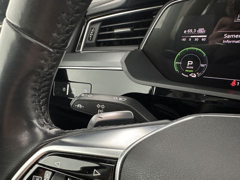 Audi e-tron E-tron 50 Quattro Launch edition plus 71 kWh [ 3-Fase ] {SOH-96%} (INCL-BTW) *PANO | LUXURY-LEATHER | ADAPTIVE-CRUISE | FULL-LED | DIGI-COCKPIT | KEYLESS | MEMORY-PACK | CAMERA | NAVI-FULLMAP | SHIFT-PADDLES | COMFORT-SEATS | 20''ALU*