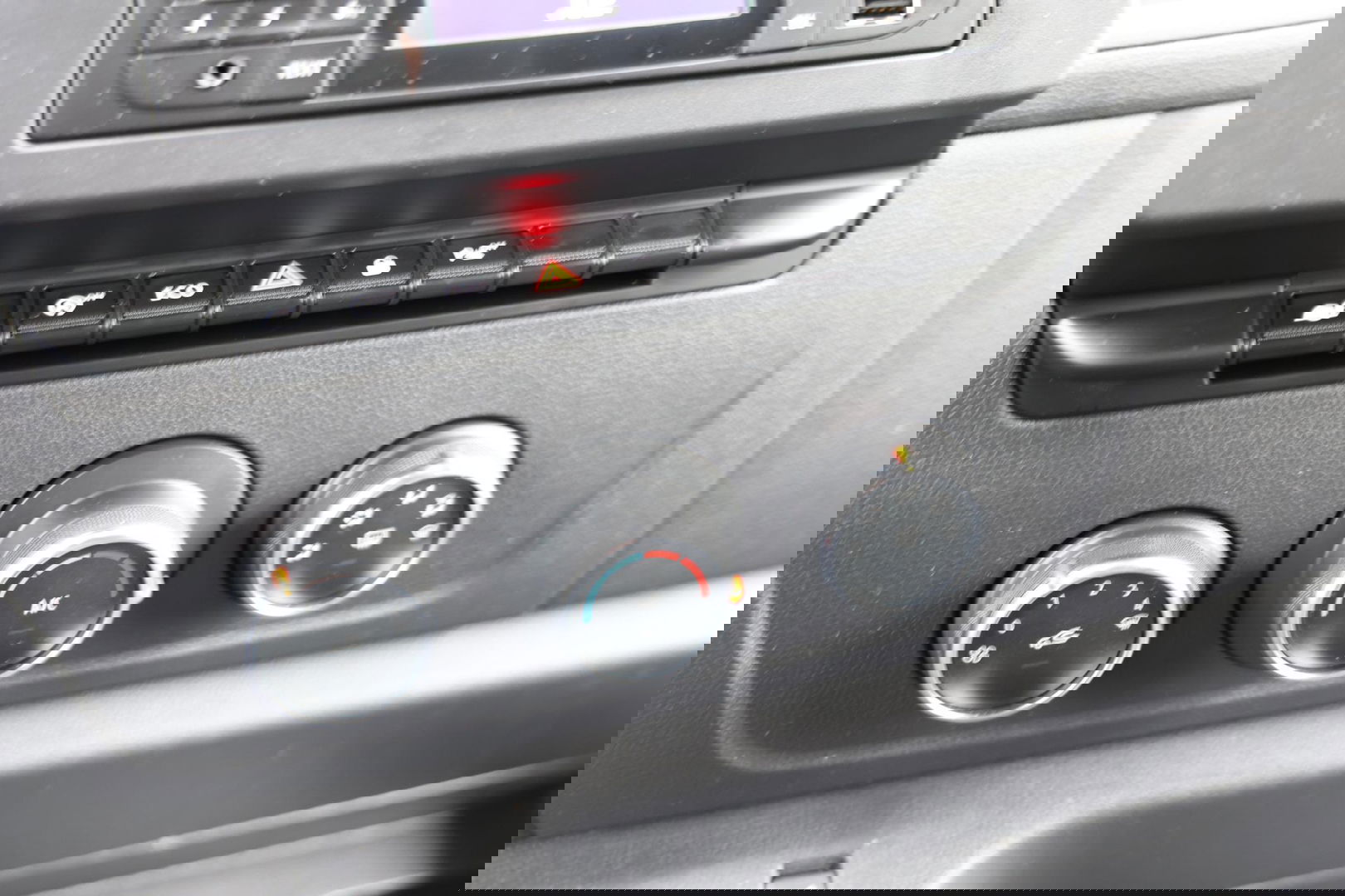 Renault Master 2.3 dCi 150 L3H2 LAADKLEP