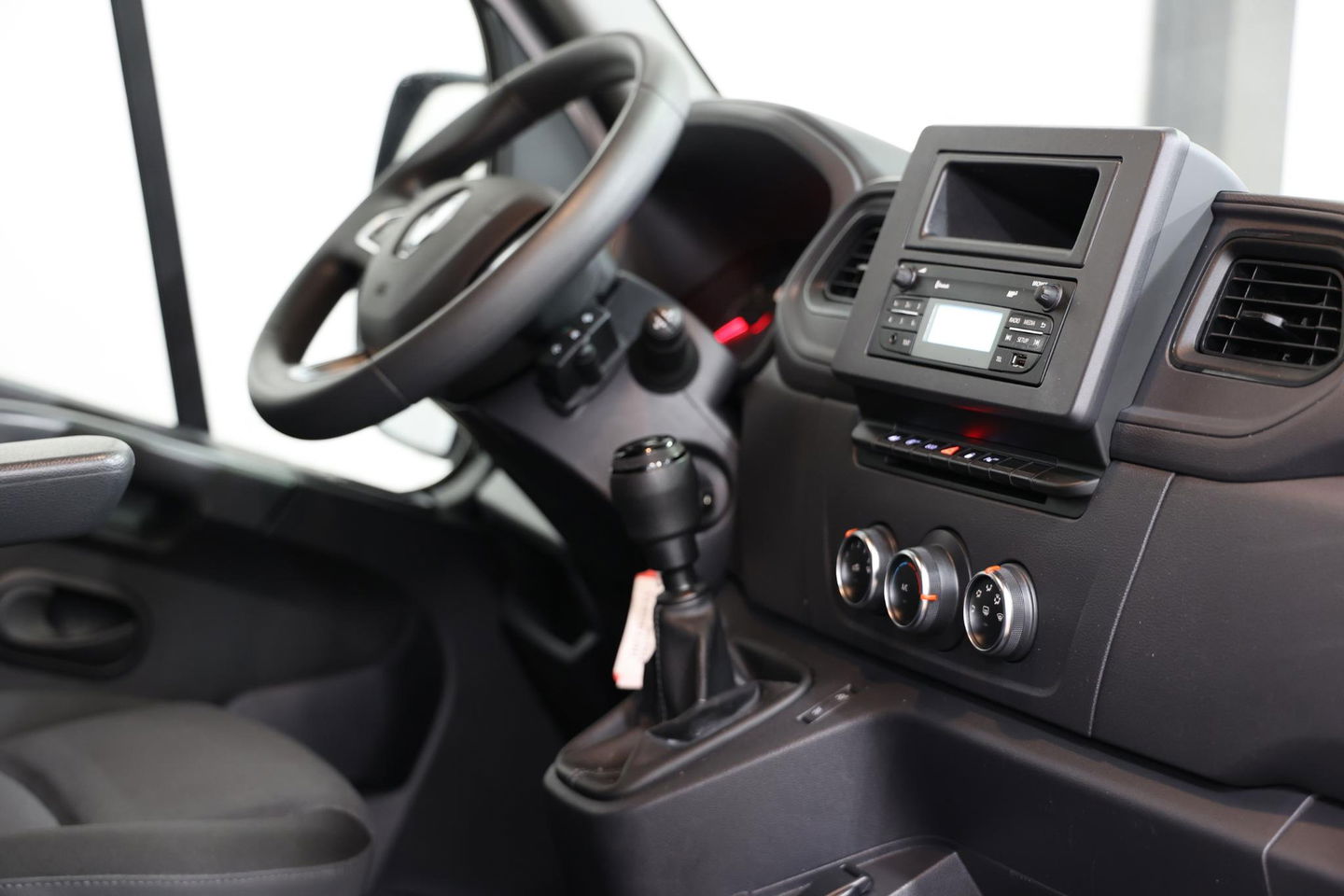 Renault Master 2.3 dCi 150 L3H2 LAADKLEP