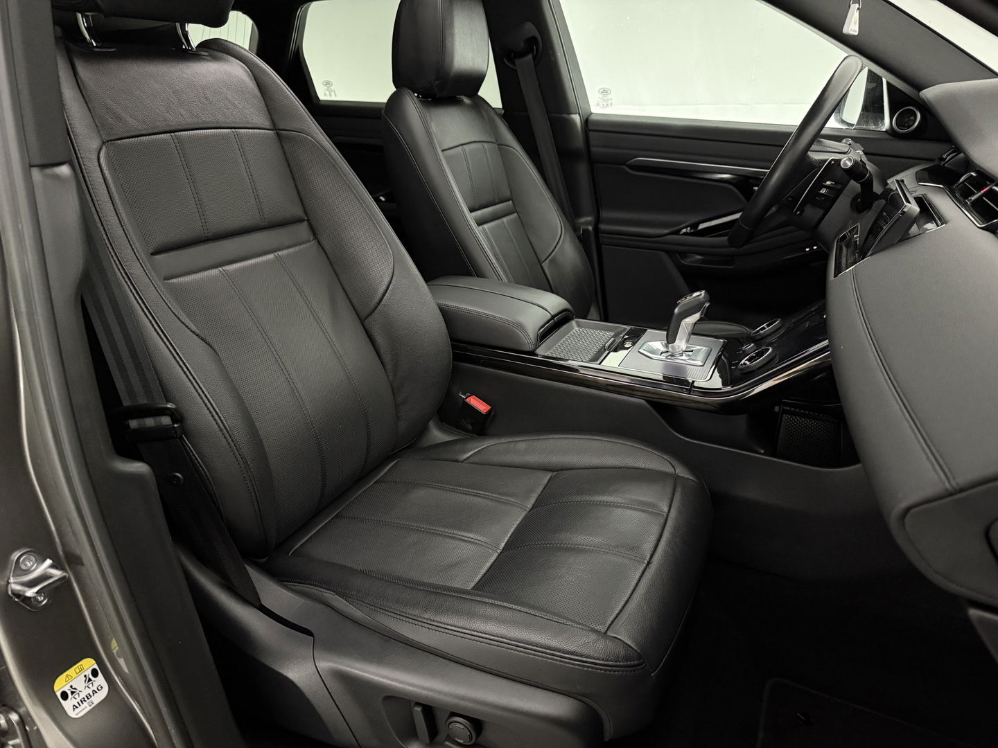 Land Rover Range Rover Evoque 1.5 P300e AWD R-Dynamic HSE | SOH 88% | Pano | Adap. Cruise | Memory | Meridian | Stoel/Stuur verw. | Camera | Trekh.