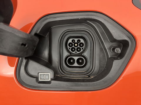 Opel CORSA-E Elegance 50 kWh [ 3-Fase ] {SOH-94%} (INCL-BTW) Aut. *FULL-LED | DIGI-COCKPIT | LEATHER-MICROFIBRE | NAVI-FULLMAP |  CAMERA | CARPLAY | ECC | KEYLESS | CRUISE | DAB | LANE-ASSIST | PDC | SPORT-SEATS | PRIVACY-GLASS | 16"ALU*