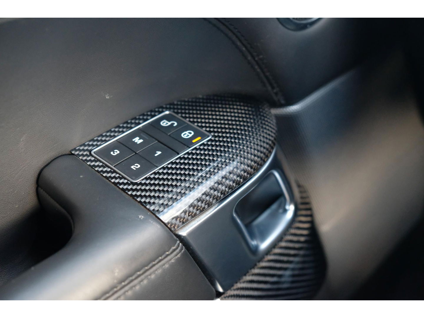 Land Rover Range Rover Sport P400e 404pk Autobiography Dynamic Panoramadak Carbon 22" LMV Alcantara NLauto VOL!!