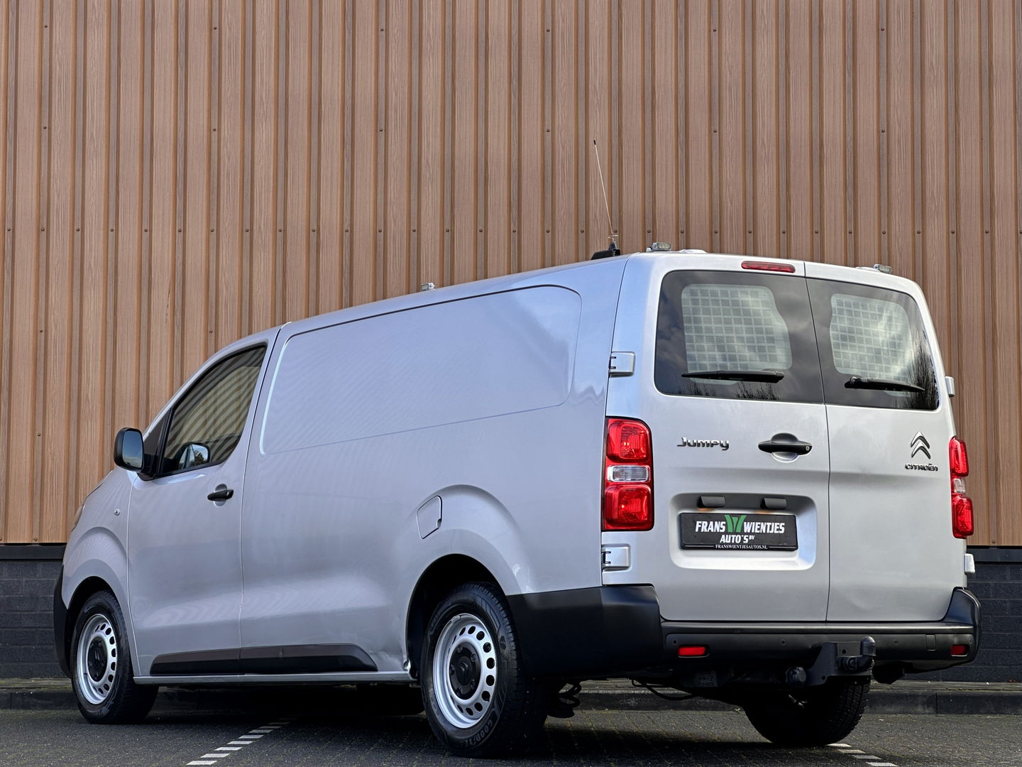 Citroën Jumpy 2.0 BlueHDI 120 Comfort | EX BTW | Trekhaak | Cruise Control | Apple Carplay | Android Auto | Parkeersensoren Achter | Airconditioning