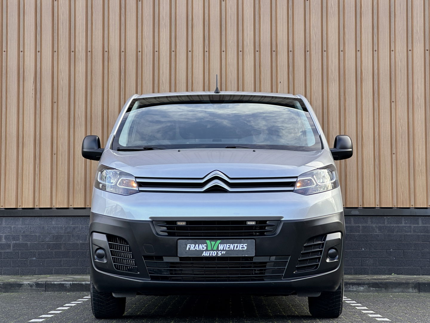 Citroën Jumpy 2.0 BlueHDI 120 Comfort | EX BTW | Trekhaak | Cruise Control | Apple Carplay | Android Auto | Parkeersensoren Achter | Airconditioning