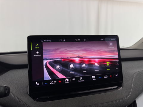 Škoda Enyaq iV 80 [ 3-Fase ] (INCL-BTW) *LEATHER-FABRIC | FULL-LED | DIGI-COCKPIT | CAMERA | KEYLESS | NAVI-FULLMAP | AMBIENT-LIGHT | ECC | HEATED-COMFORTSEATS | DAB+ | PDC | CRUISE | CARPLAY | TOWBAR | 19"ALU*