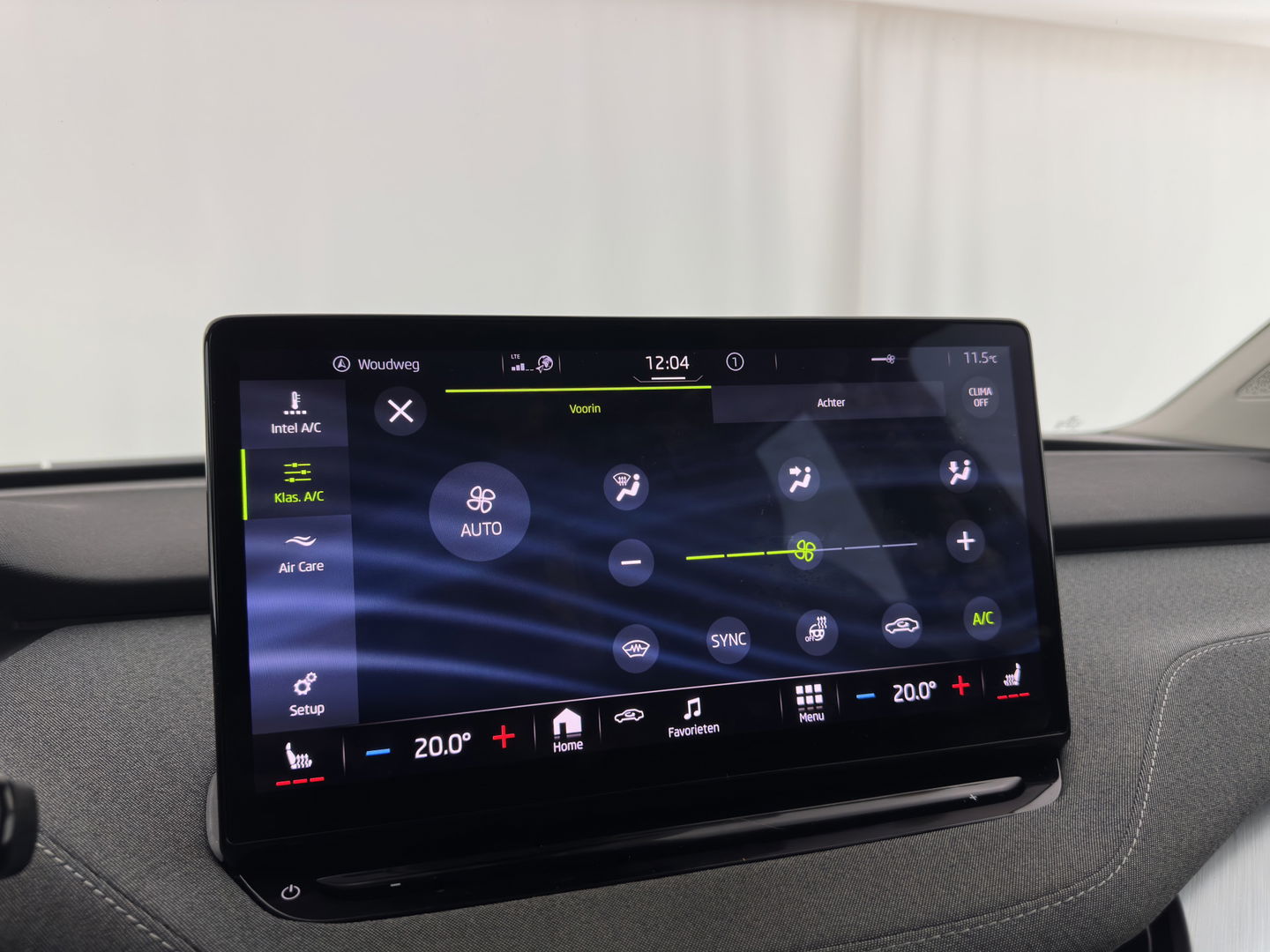 Škoda Enyaq iV 80 [ 3-Fase ] (INCL-BTW) *LEATHER-FABRIC | FULL-LED | DIGI-COCKPIT | CAMERA | KEYLESS | NAVI-FULLMAP | AMBIENT-LIGHT | ECC | HEATED-COMFORTSEATS | DAB+ | PDC | CRUISE | CARPLAY | TOWBAR | 19"ALU*