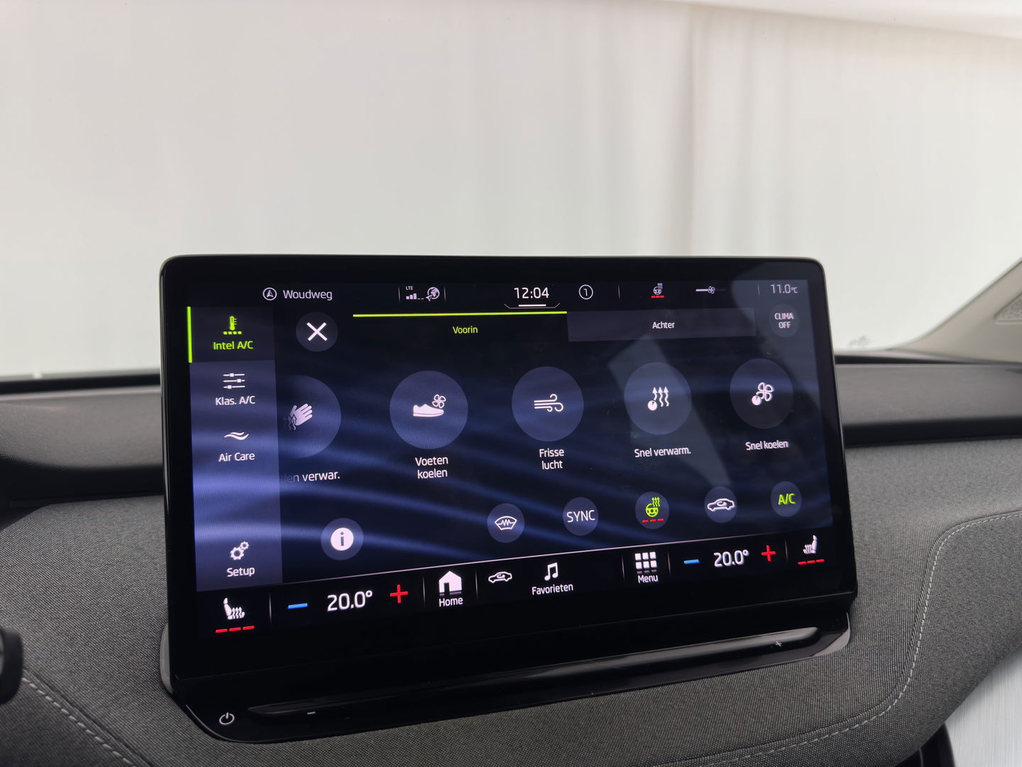 Škoda Enyaq iV 80 [ 3-Fase ] (INCL-BTW) *LEATHER-FABRIC | FULL-LED | DIGI-COCKPIT | CAMERA | KEYLESS | NAVI-FULLMAP | AMBIENT-LIGHT | ECC | HEATED-COMFORTSEATS | DAB+ | PDC | CRUISE | CARPLAY | TOWBAR | 19"ALU*