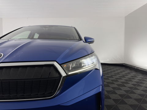 Škoda Enyaq iV 80 [ 3-Fase ] (INCL-BTW) *LEATHER-FABRIC | FULL-LED | DIGI-COCKPIT | CAMERA | KEYLESS | NAVI-FULLMAP | AMBIENT-LIGHT | ECC | HEATED-COMFORTSEATS | DAB+ | PDC | CRUISE | CARPLAY | TOWBAR | 19"ALU*