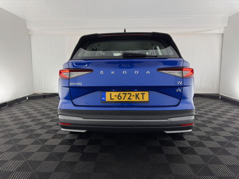 Škoda Enyaq iV 80 [ 3-Fase ] (INCL-BTW) *LEATHER-FABRIC | FULL-LED | DIGI-COCKPIT | CAMERA | KEYLESS | NAVI-FULLMAP | AMBIENT-LIGHT | ECC | HEATED-COMFORTSEATS | DAB+ | PDC | CRUISE | CARPLAY | TOWBAR | 19"ALU*