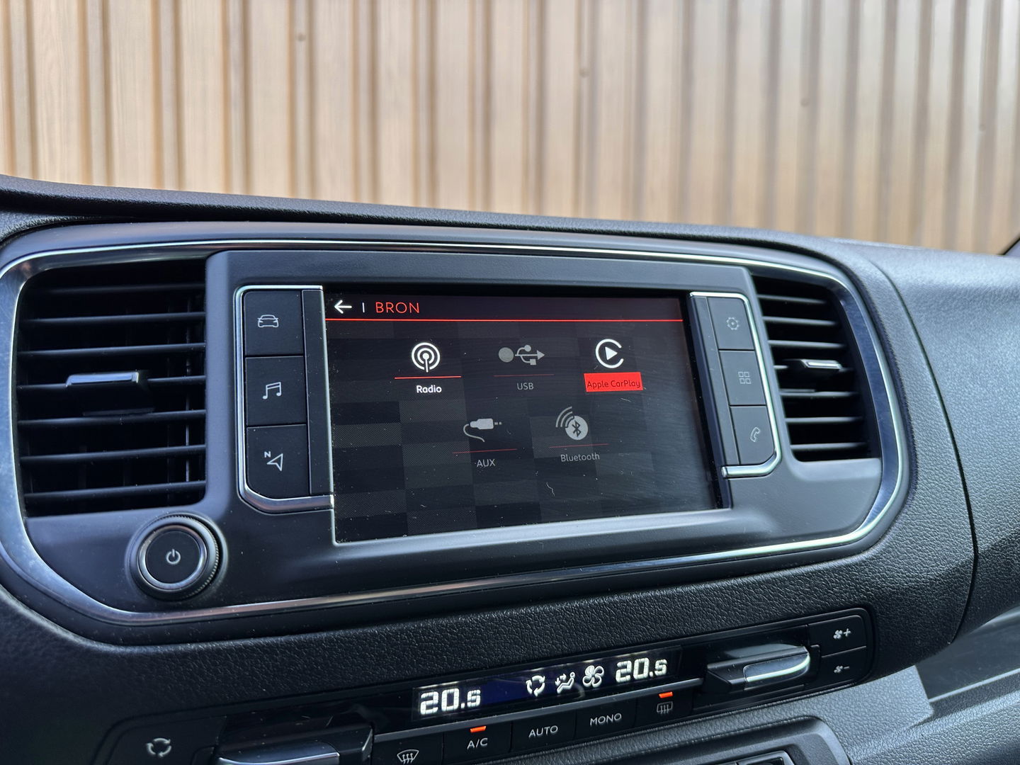 Citroën Jumpy 2.0 BlueHDI 120 Comfort | Marge! | Trekhaak | Cruise Control | Apple Carplay | Android Auto | Parkeersensoren Achter | Airconditioning