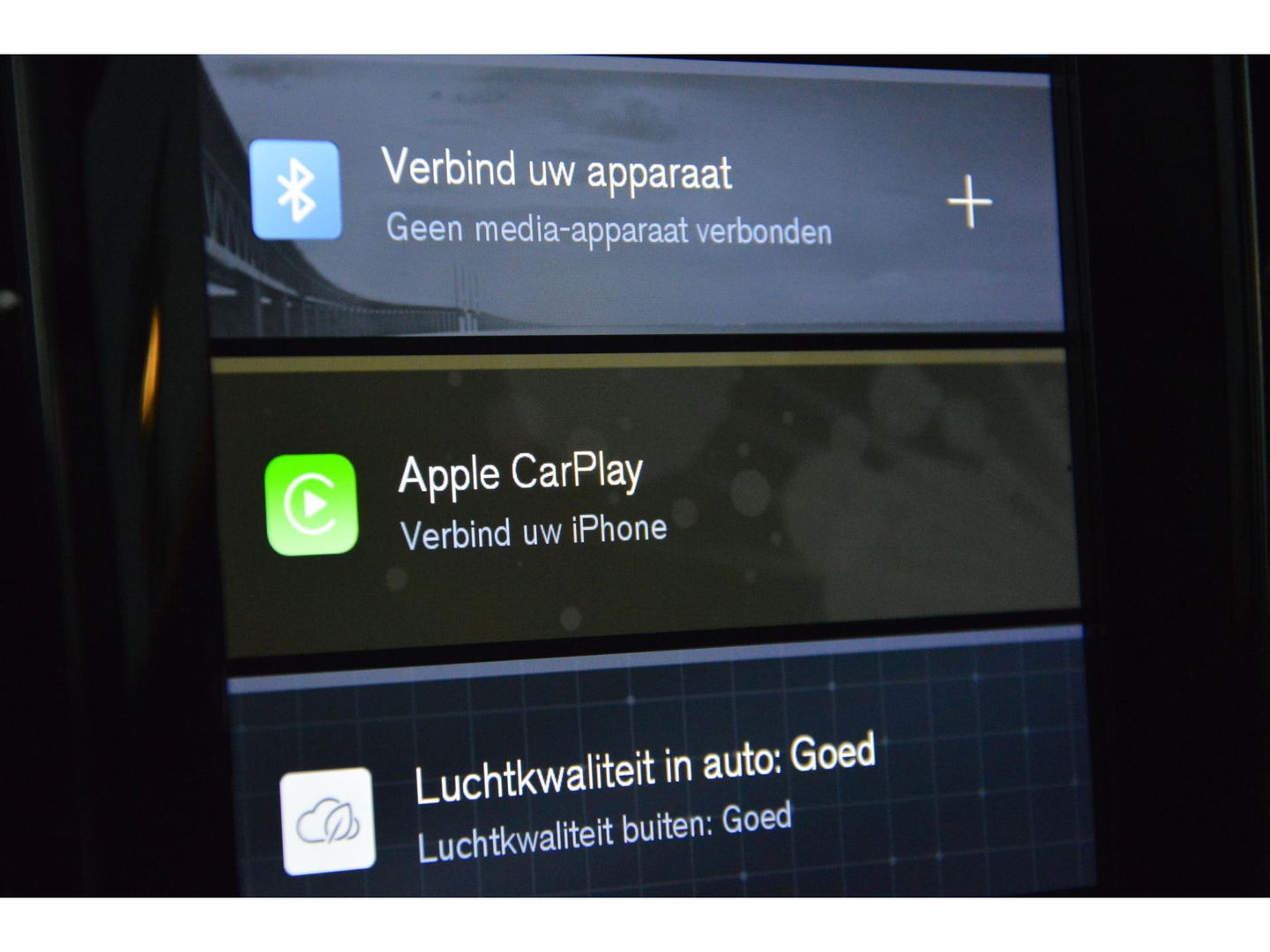 Volvo V60 T6 Hybride AWD Ultimate Dark LONG RANGE | Panoramadak | 360 Camera | Stoel + Stuur Verwarmd | Pilot-assist |