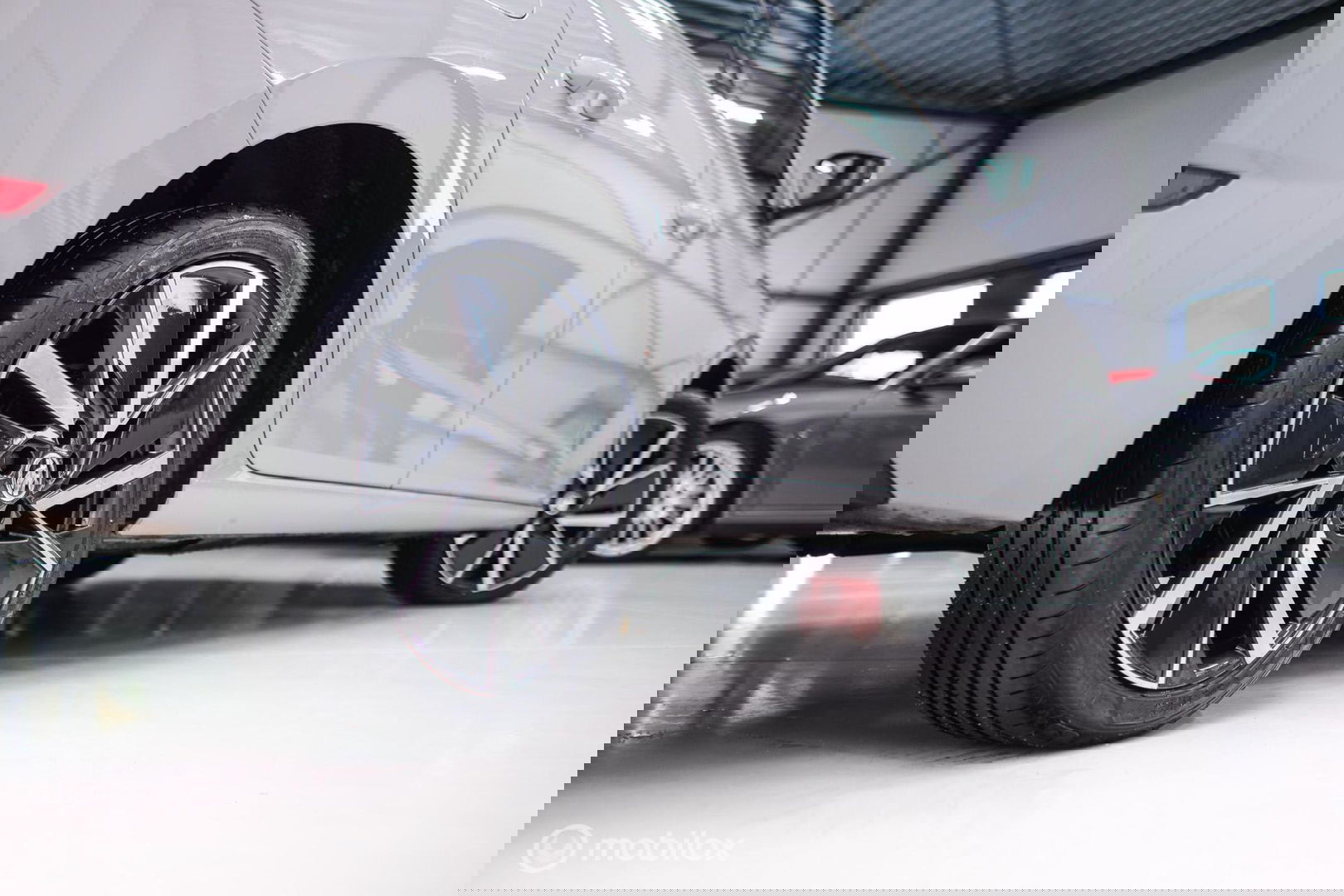 Škoda Scala 1.0 TSI Sport Business | Sportstoelen | Trekaak | NAP NL auto | LED | Adaptive cruise | Clima | Dealer oh | 17 inch | CarPlay |