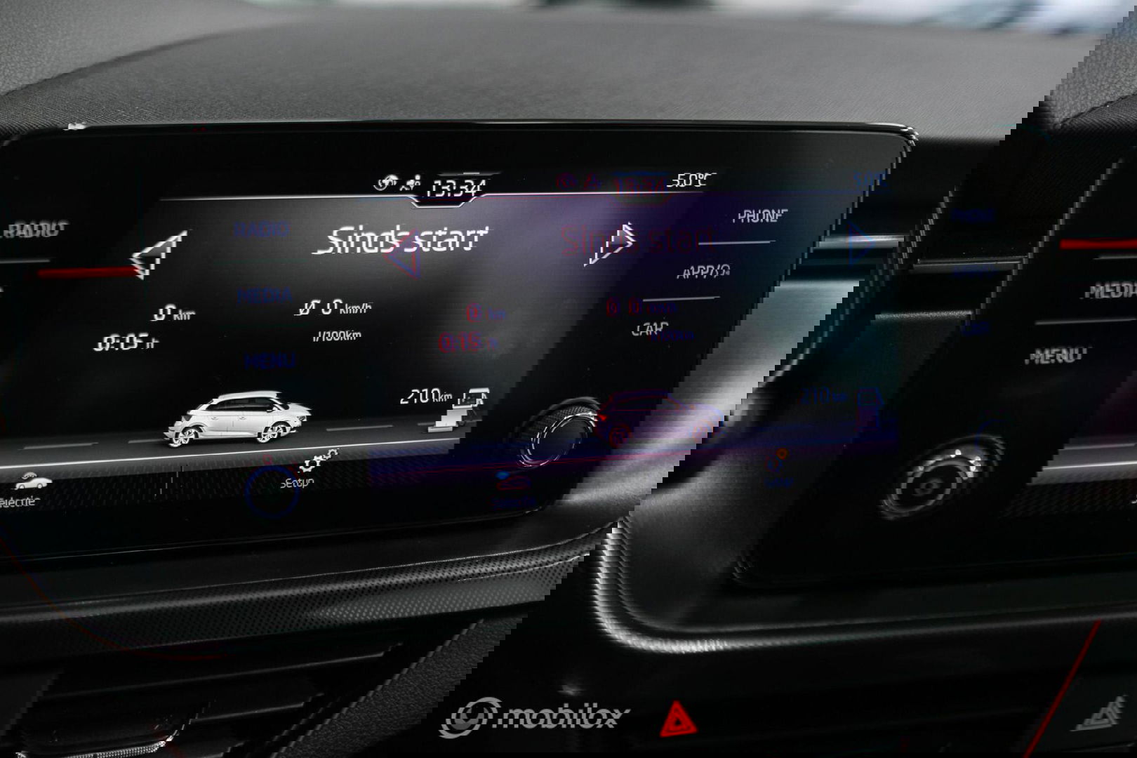 Škoda Scala 1.0 TSI Sport Business | Sportstoelen | Trekaak | NAP NL auto | LED | Adaptive cruise | Clima | Dealer oh | 17 inch | CarPlay |