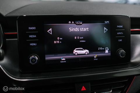 Škoda Scala 1.0 TSI Sport Business | Sportstoelen | Trekaak | NAP NL auto | LED | Adaptive cruise | Clima | Dealer oh | 17 inch | CarPlay |