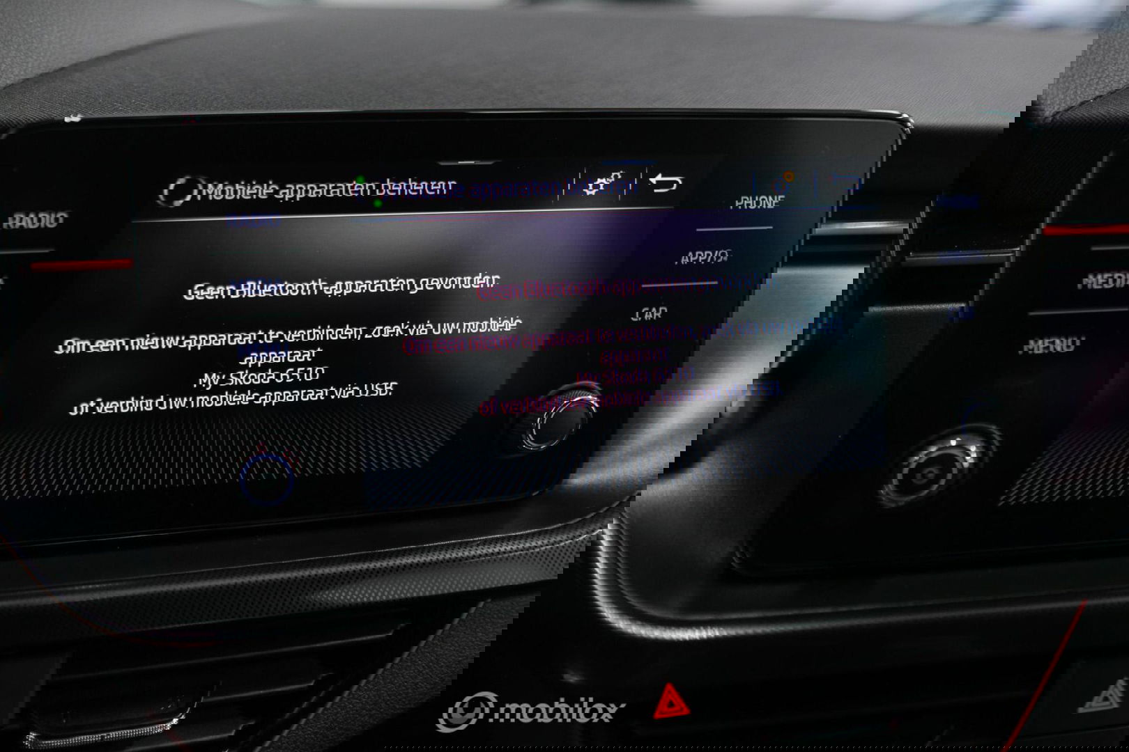 Škoda Scala 1.0 TSI Sport Business | Sportstoelen | Trekaak | NAP NL auto | LED | Adaptive cruise | Clima | Dealer oh | 17 inch | CarPlay |