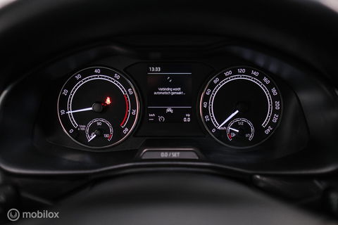 Škoda Scala 1.0 TSI Sport Business | Sportstoelen | Trekaak | NAP NL auto | LED | Adaptive cruise | Clima | Dealer oh | 17 inch | CarPlay |