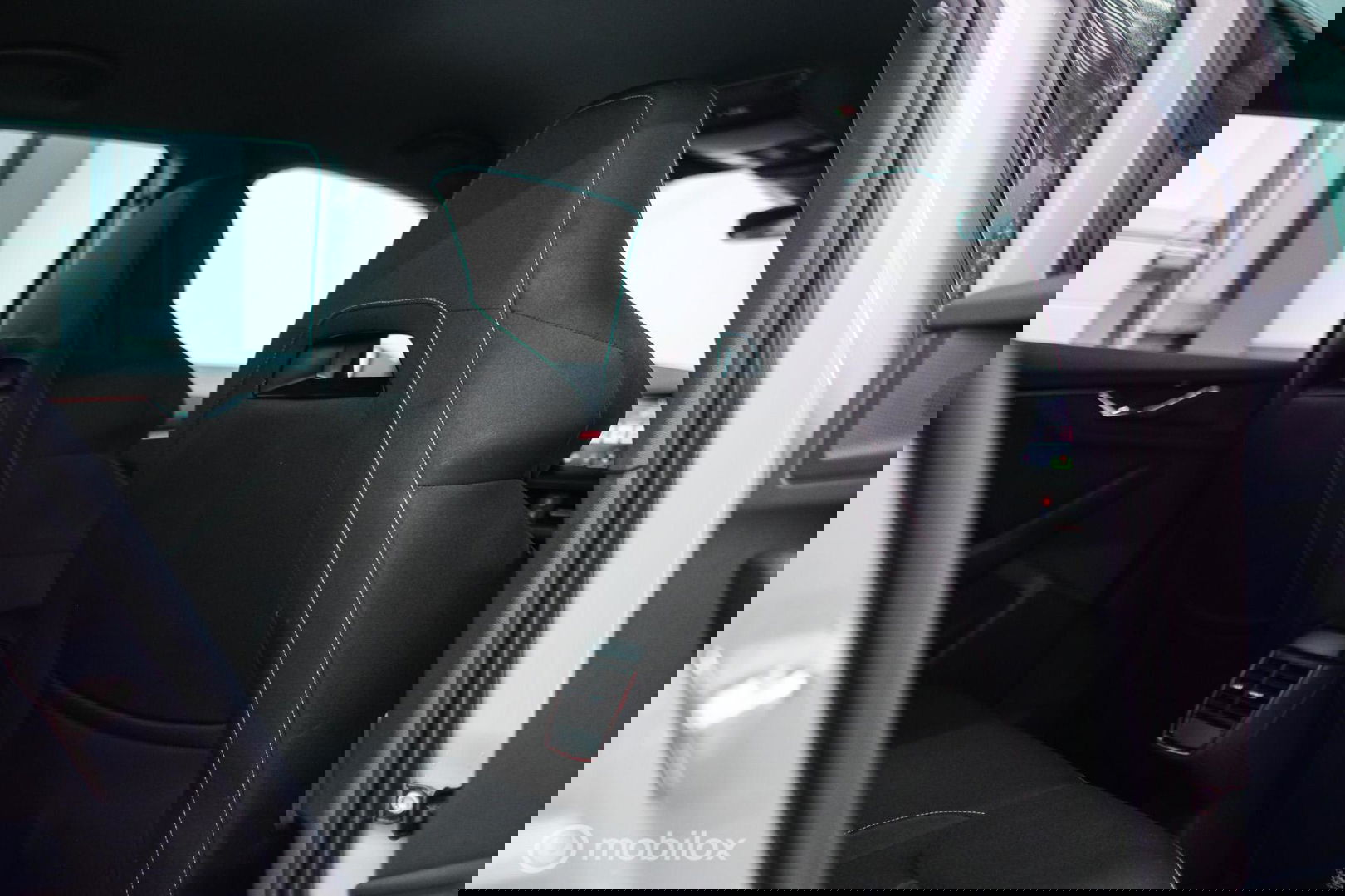 Škoda Scala 1.0 TSI Sport Business | Sportstoelen | Trekaak | NAP NL auto | LED | Adaptive cruise | Clima | Dealer oh | 17 inch | CarPlay |