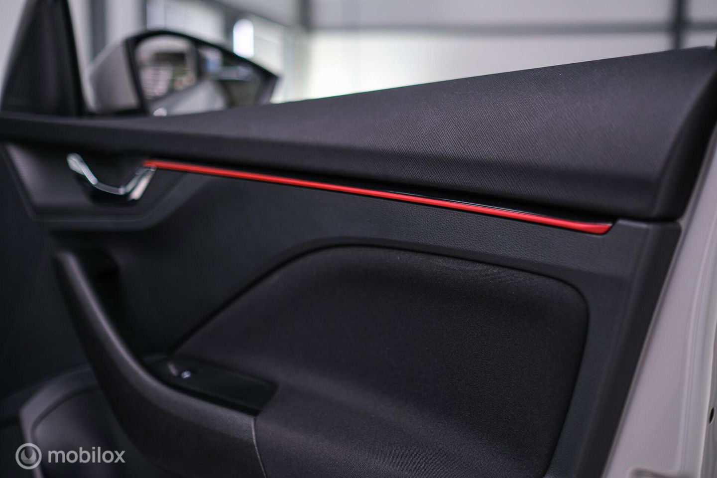 Škoda Scala 1.0 TSI Sport Business | Sportstoelen | Trekaak | NAP NL auto | LED | Adaptive cruise | Clima | Dealer oh | 17 inch | CarPlay |