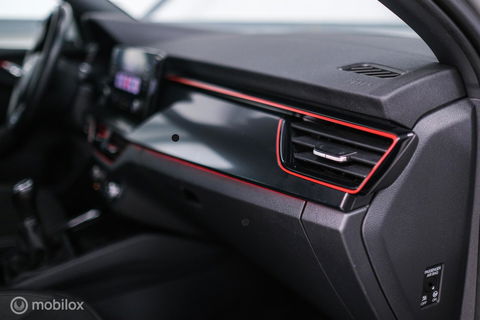 Škoda Scala 1.0 TSI Sport Business | Sportstoelen | Trekaak | NAP NL auto | LED | Adaptive cruise | Clima | Dealer oh | 17 inch | CarPlay |