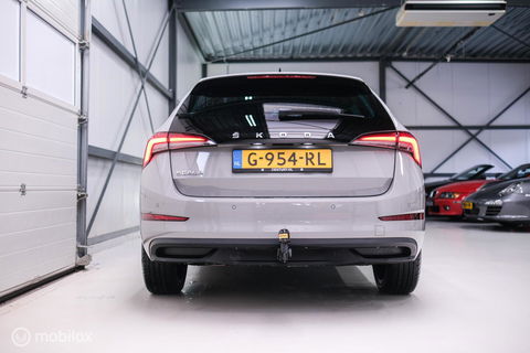 Škoda Scala 1.0 TSI Sport Business | Sportstoelen | Trekaak | NAP NL auto | LED | Adaptive cruise | Clima | Dealer oh | 17 inch | CarPlay |