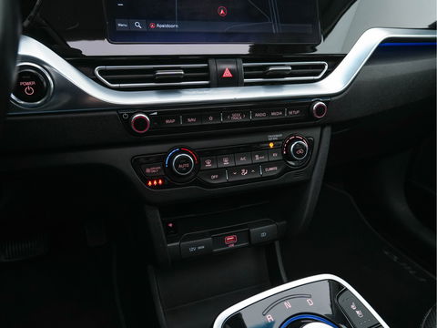 Kia e-Niro ExecutiveLine 64 kWh [ 3-Fase ] {SOH-100%} (INCL-BTW) Aut. *PANO | LUXURY-LEATHER | JBL-AUDIO | FULL-LED | NAVI-FULLMAP | DAB | ADAPTIVE-CRUISE | CAMERA | MEMORY-PACK | LANE-ASSIST | CCS-FASTLOADER | KEYLESS | DIGI-COCKPIT | 17"ALU*