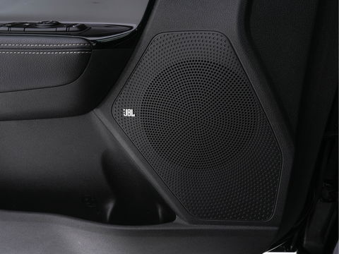 Kia e-Niro ExecutiveLine 64 kWh [ 3-Fase ] {SOH-100%} (INCL-BTW) Aut. *PANO | LUXURY-LEATHER | JBL-AUDIO | FULL-LED | NAVI-FULLMAP | DAB | ADAPTIVE-CRUISE | CAMERA | MEMORY-PACK | LANE-ASSIST | CCS-FASTLOADER | KEYLESS | DIGI-COCKPIT | 17"ALU*