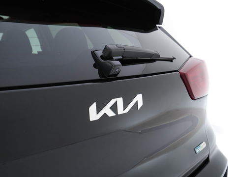 Kia e-Niro ExecutiveLine 64 kWh [ 3-Fase ] {SOH-100%} (INCL-BTW) Aut. *PANO | LUXURY-LEATHER | JBL-AUDIO | FULL-LED | NAVI-FULLMAP | DAB | ADAPTIVE-CRUISE | CAMERA | MEMORY-PACK | LANE-ASSIST | CCS-FASTLOADER | KEYLESS | DIGI-COCKPIT | 17"ALU*