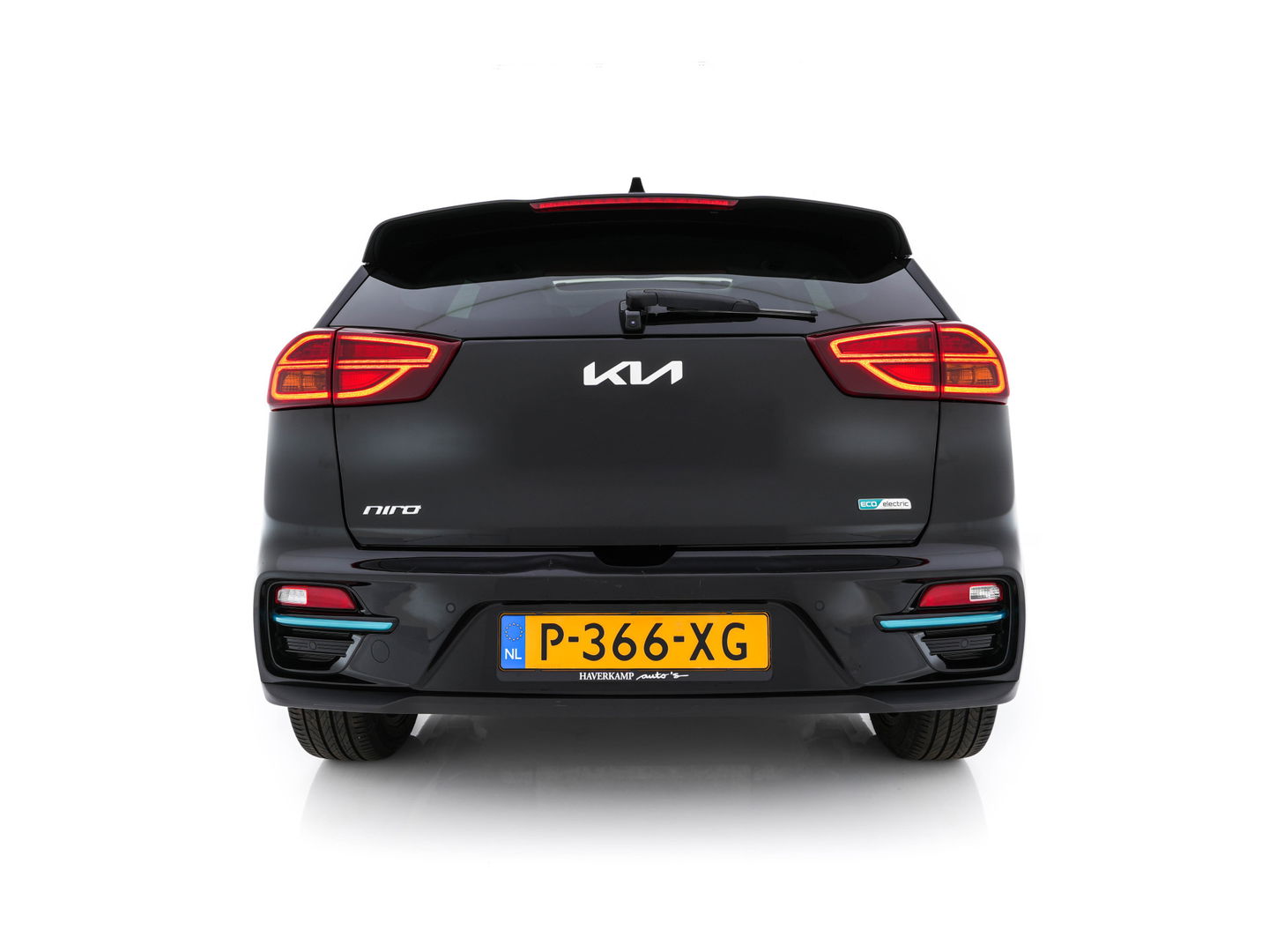Kia e-Niro ExecutiveLine 64 kWh [ 3-Fase ] {SOH-100%} (INCL-BTW) Aut. *PANO | LUXURY-LEATHER | JBL-AUDIO | FULL-LED | NAVI-FULLMAP | DAB | ADAPTIVE-CRUISE | CAMERA | MEMORY-PACK | LANE-ASSIST | CCS-FASTLOADER | KEYLESS | DIGI-COCKPIT | 17"ALU*
