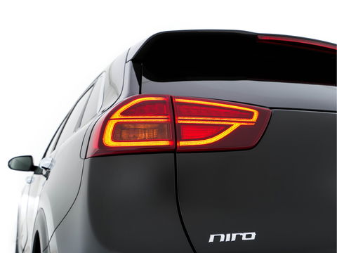 Kia e-Niro ExecutiveLine 64 kWh [ 3-Fase ] {SOH-100%} (INCL-BTW) Aut. *PANO | LUXURY-LEATHER | JBL-AUDIO | FULL-LED | NAVI-FULLMAP | DAB | ADAPTIVE-CRUISE | CAMERA | MEMORY-PACK | LANE-ASSIST | CCS-FASTLOADER | KEYLESS | DIGI-COCKPIT | 17"ALU*