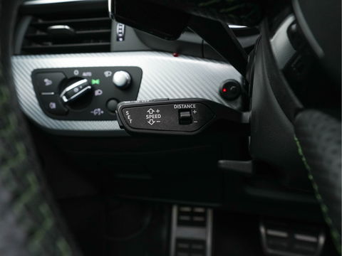 Audi RS4 2.9 TFSI quattro *MILLTEK | KERAMIK | APPLE-CARPLAY | PPF | ABT | B&O | 360-CAMERA | PANO | CARBON-PACK | HUD | SONOMA-GREEN | DEALER-AUTO*