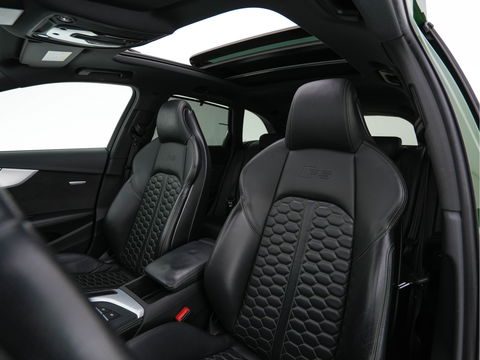 Audi RS4 2.9 TFSI quattro *MILLTEK | KERAMIK | APPLE-CARPLAY | PPF | ABT | B&O | 360-CAMERA | PANO | CARBON-PACK | HUD | SONOMA-GREEN | DEALER-AUTO*