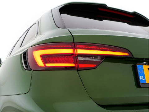 Audi RS4 2.9 TFSI quattro *MILLTEK | KERAMIK | APPLE-CARPLAY | PPF | ABT | B&O | 360-CAMERA | PANO | CARBON-PACK | HUD | SONOMA-GREEN | DEALER-AUTO*