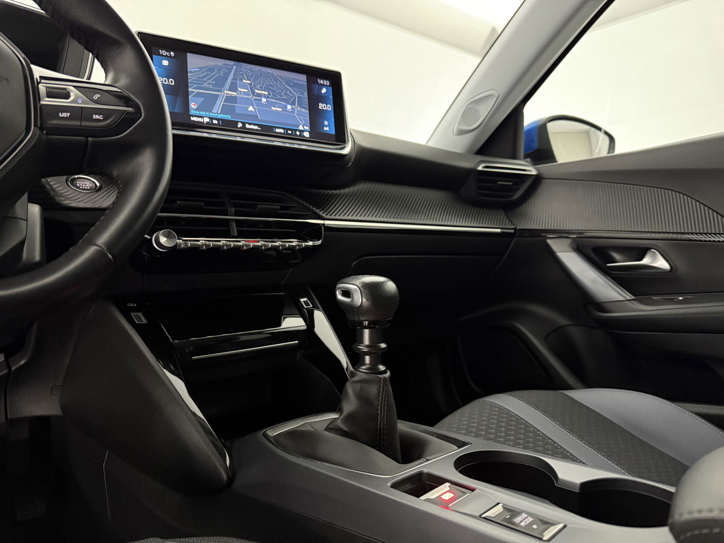 Peugeot 2008 PureTech Allure | 360° Camera | Carplay | Virtual | Trekh. | Cruise | Parkeersens. | NAP