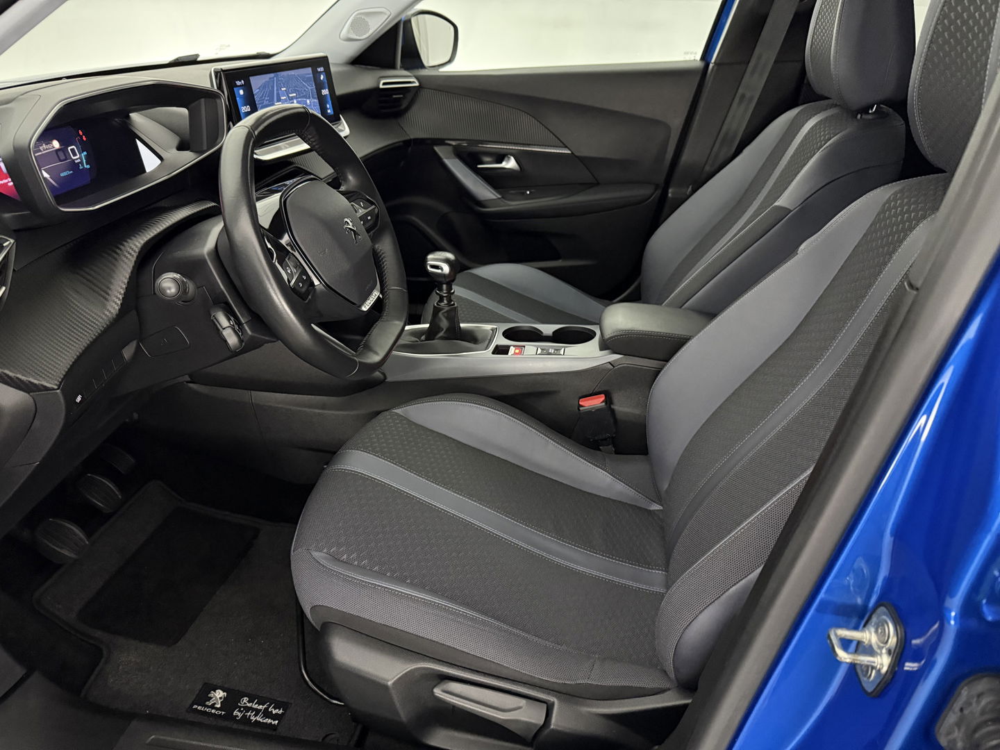 Peugeot 2008 PureTech Allure | 360° Camera | Carplay | Virtual | Trekh. | Cruise | Parkeersens. | NAP