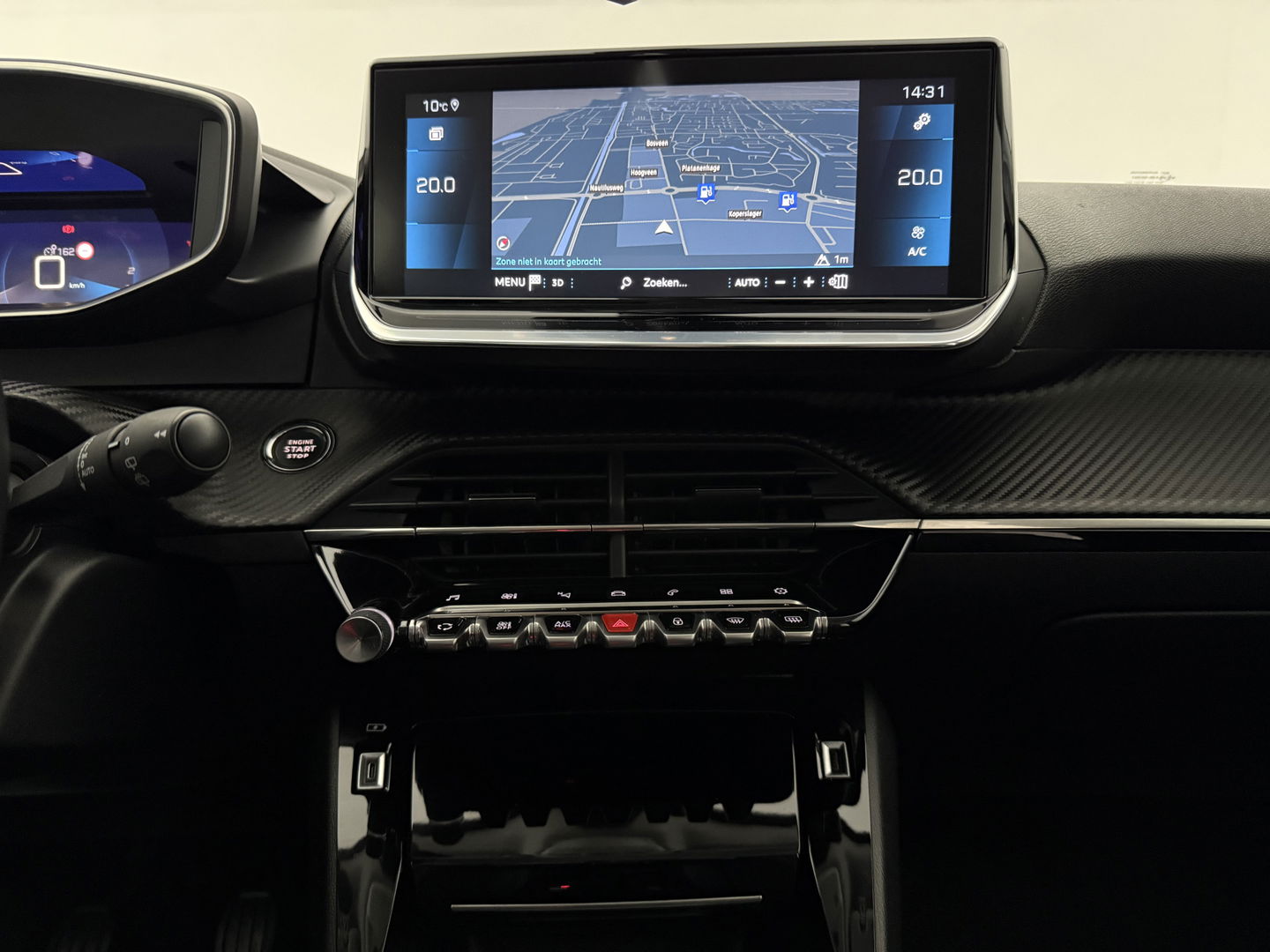 Peugeot 2008 PureTech Allure | 360° Camera | Carplay | Virtual | Trekh. | Cruise | Parkeersens. | NAP