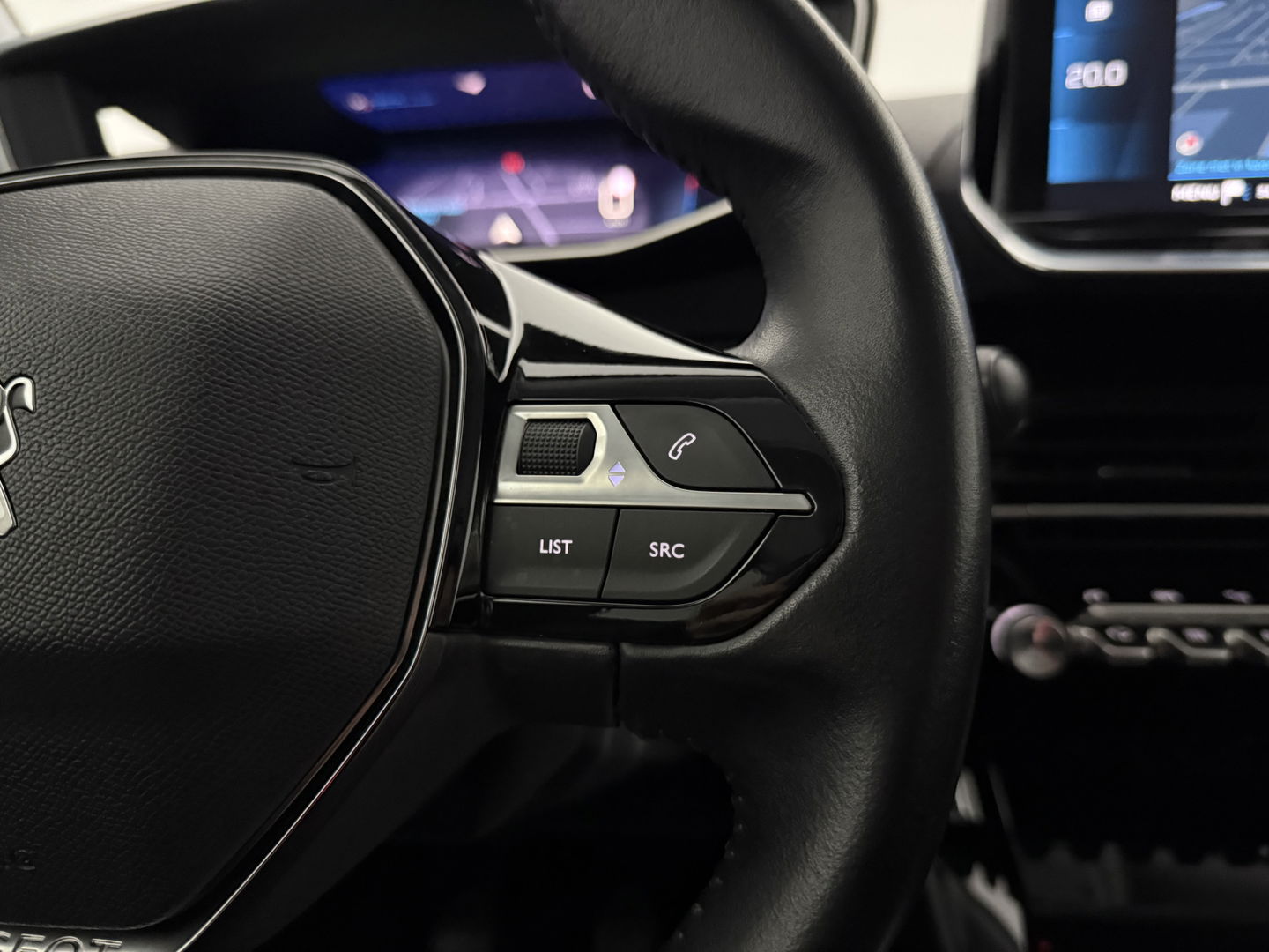 Peugeot 2008 PureTech Allure | 360° Camera | Carplay | Virtual | Trekh. | Cruise | Parkeersens. | NAP