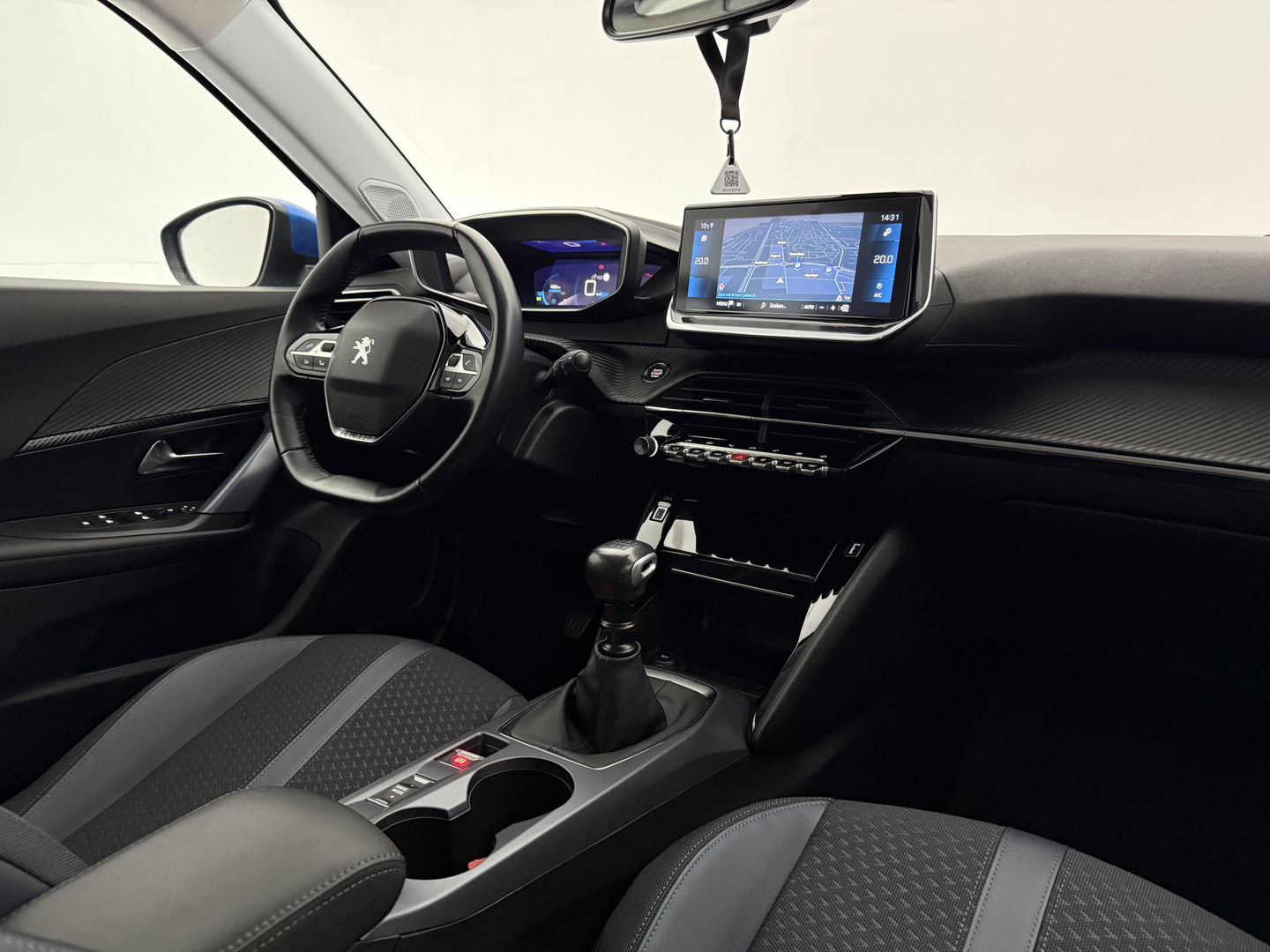 Peugeot 2008 PureTech Allure | 360° Camera | Carplay | Virtual | Trekh. | Cruise | Parkeersens. | NAP