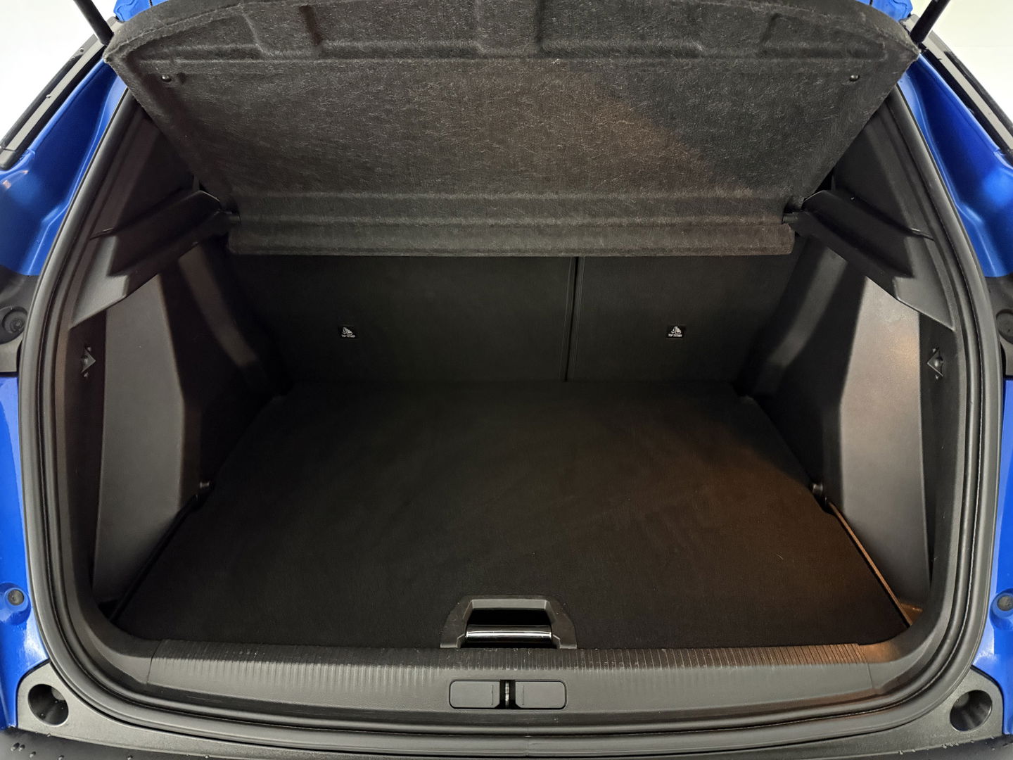 Peugeot 2008 PureTech Allure | 360° Camera | Carplay | Virtual | Trekh. | Cruise | Parkeersens. | NAP