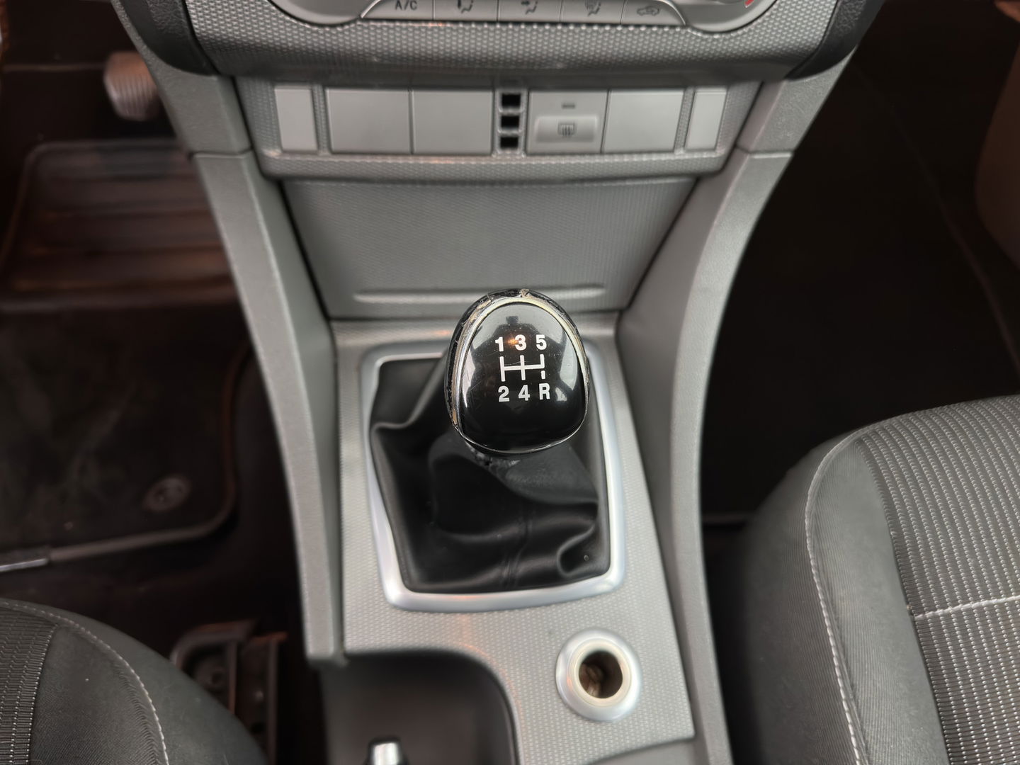 Ford FOCUS Wagon 2.0 Titanium *SPORT-SEATS | ECC*