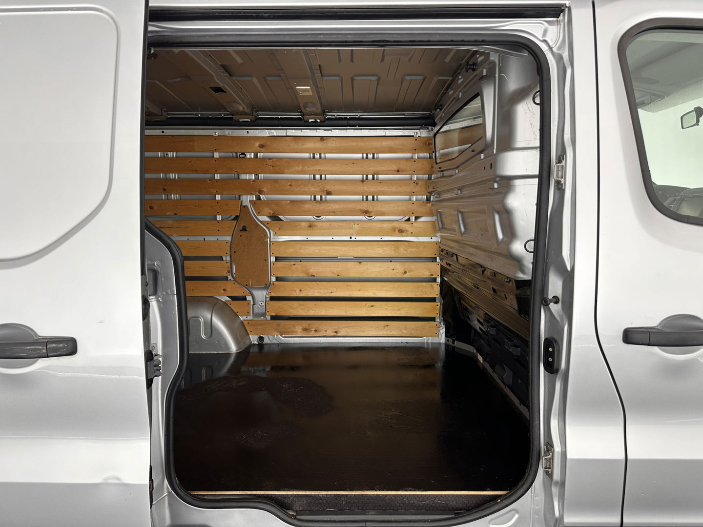 Renault Trafic 1.6 dCi T29 L1H1 Comfort-Pack *NAVI-FULLMAP | AIRCO | CRUISE | 3-PERS | PDC | 1.260 Kg-Cargo-Capacity*