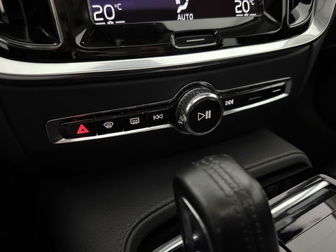 Volvo V60 2.0 T6 Recharge AWD 340PK Inscription | SOH 86% | Pano | Virtual | Camera | Carplay | Leder | Trekh. | Cruise | Keyless