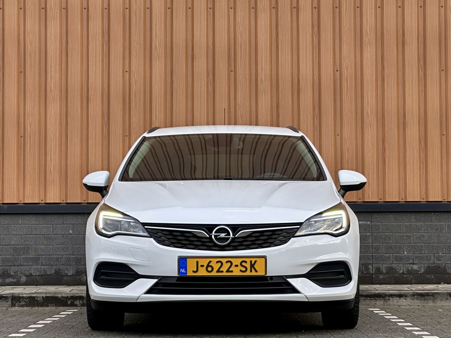Opel Astra Sports Tourer 1.2 Edition | Cruise Control | Parkeersensoren Achter | Apple Carplay/Android Auto | DAB | Navigatie |