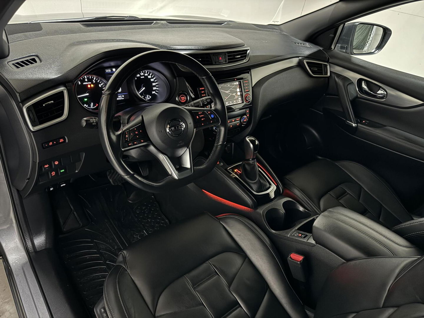 Nissan QASHQAI 1.3 DIG-T Tekna + Pano Leer Bose 360° Carplay Trekh.