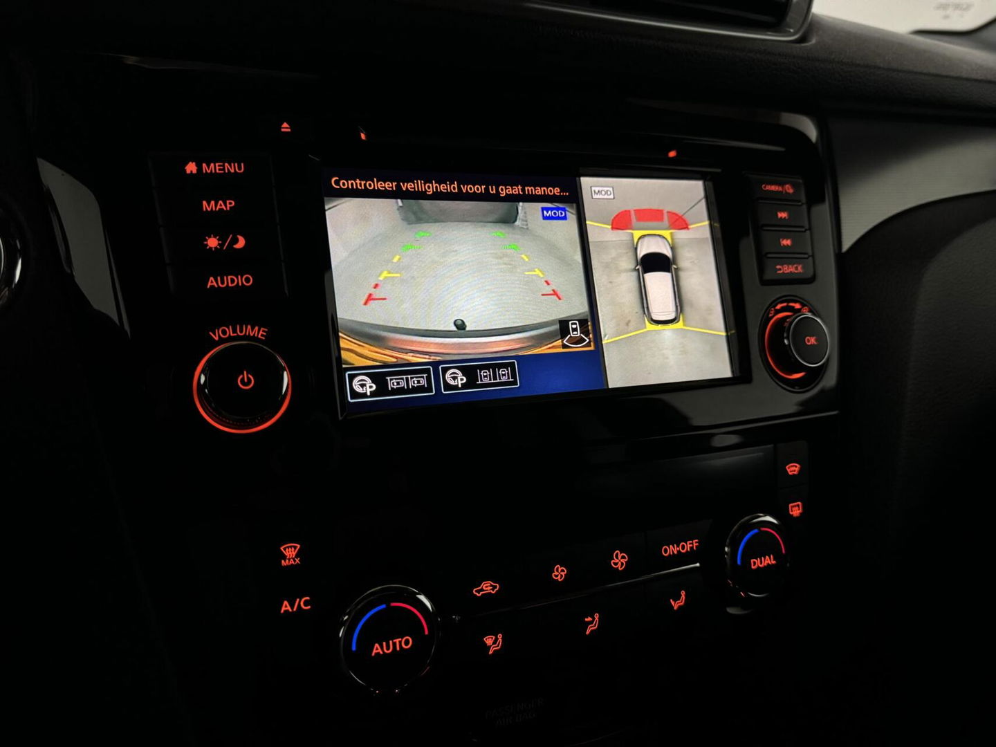 Nissan QASHQAI 1.3 DIG-T Tekna + Pano Leer Bose 360° Carplay Trekh.