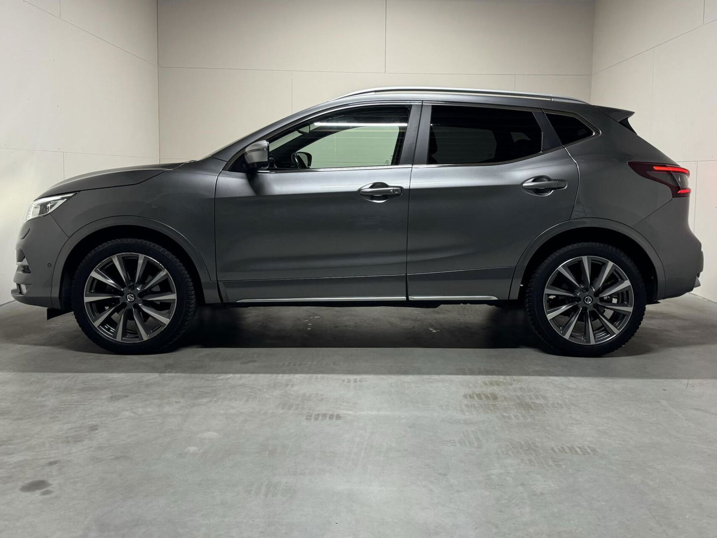 Nissan QASHQAI 1.3 DIG-T Tekna + Pano Leer Bose 360° Carplay Trekh.